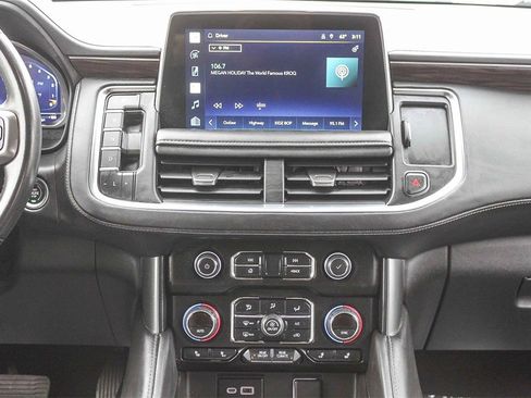 Used 2022 Chevrolet Tahoe Z71 image 17