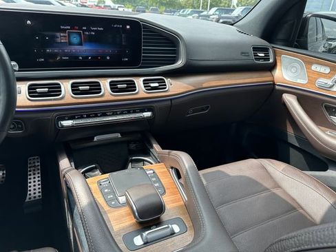 Used 2023 Mercedes-Benz GLS 450 4MATIC image 24