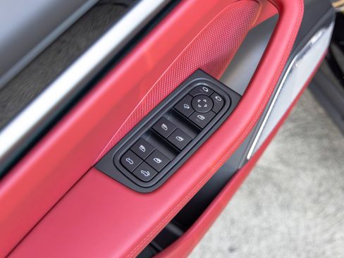 New 2026 Porsche Macan 4 Electric AWD/4WD image 25
