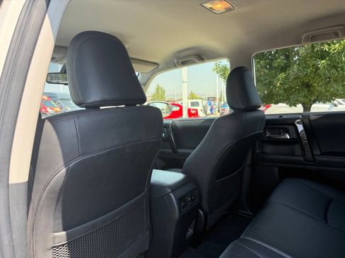 Used 2024 Toyota 4Runner TRD Off-Road Premium AWD/4WD image 22