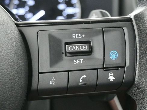 Used 2021 Nissan Rogue SV image 19