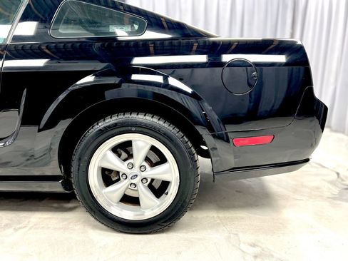 Used 2007 Ford Mustang GT Premium image 13