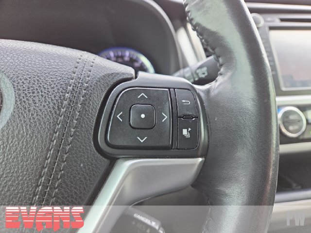 Used 2015 Toyota Highlander XLE AWD/4WD image 14