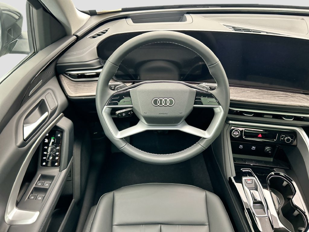 Used 2025 Audi Q5 Premium Plus AWD/4WD image 12