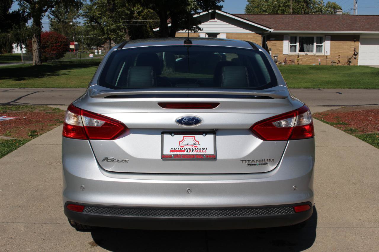 Used 2014 Ford Focus Titanium FWD image 8