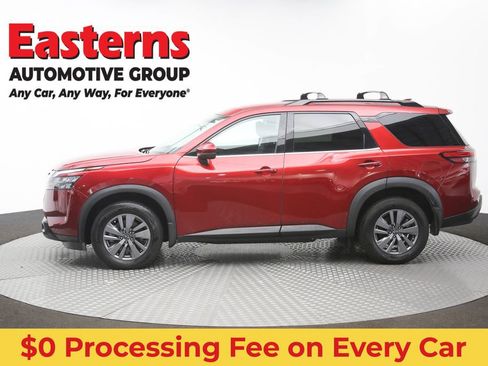 Used 2024 Nissan Pathfinder SV AWD/4WD image 61
