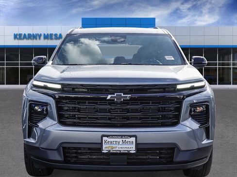 New 2026 Chevrolet Traverse LT w/ Midnight/Sport Edition FWD image 2