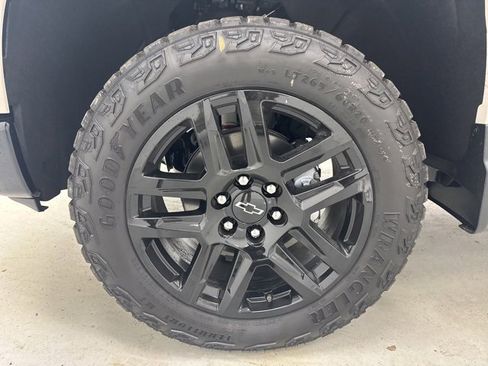 New 2026 Chevrolet Silverado 1500 Custom Trail Boss w/ Dark Appearance Package image 37