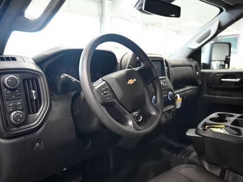 New 2026 Chevrolet Silverado 2500 Custom w/ Custom Value Package AWD/4WD image 19
