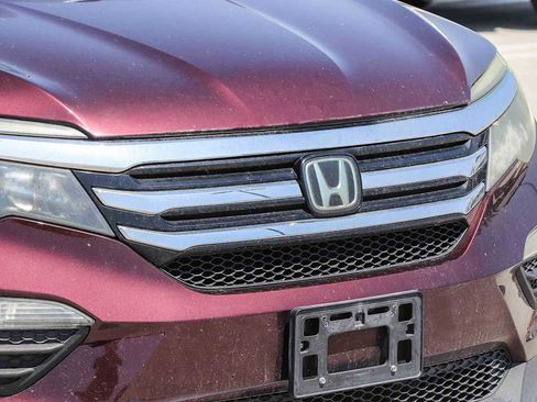 Used 2017 Honda Pilot Touring image 5