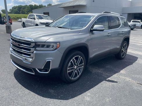 Used 2023 GMC Acadia SLT w/ Technology Package FWD image 10