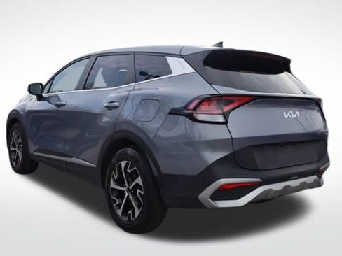 Used 2023 Kia Sportage EX image 9