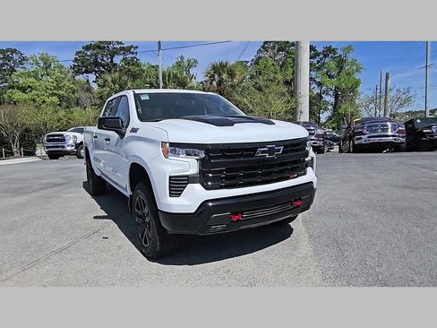 Used 2025 Chevrolet Silverado 1500 LT Trail Boss w/ Convenience Package II image 37