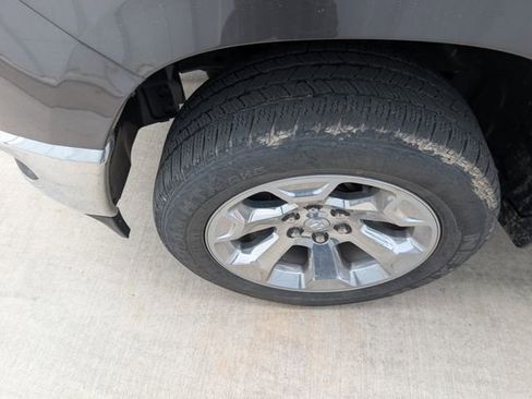 Used 2023 RAM 1500 Big Horn AWD/4WD image 7