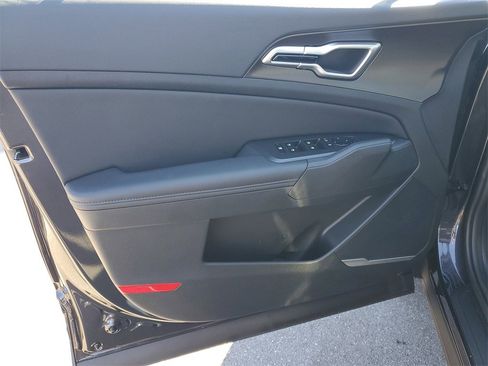 New 2026 Kia Sportage EX image 8
