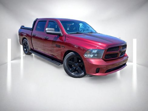 Used 2017 RAM 1500 Express w/ Express Value Package RWD image 1