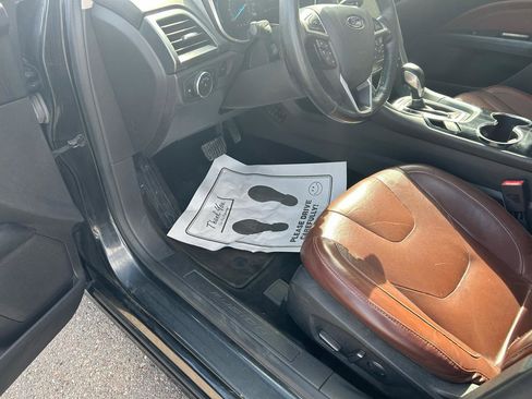 Used 2015 Ford Fusion SE w/ Equipment Group 202A image 10