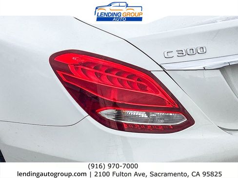 Used 2018 Mercedes-Benz C 300 Sedan image 8