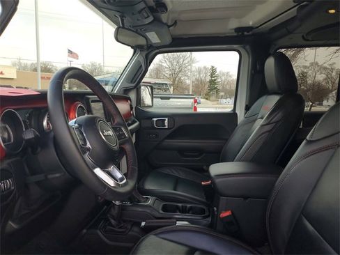 Used 2019 Jeep Wrangler Unlimited Rubicon w/ Dual Top Group image 10