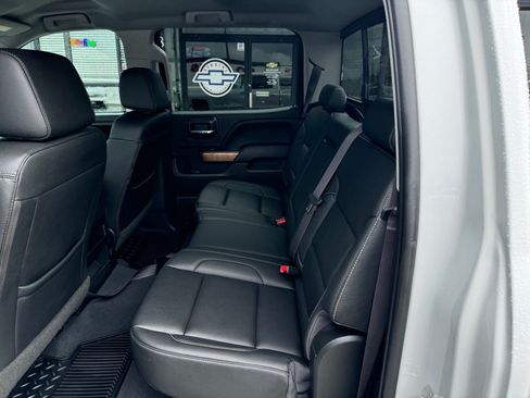 Used 2017 Chevrolet Silverado 1500 LTZ AWD/4WD image 8