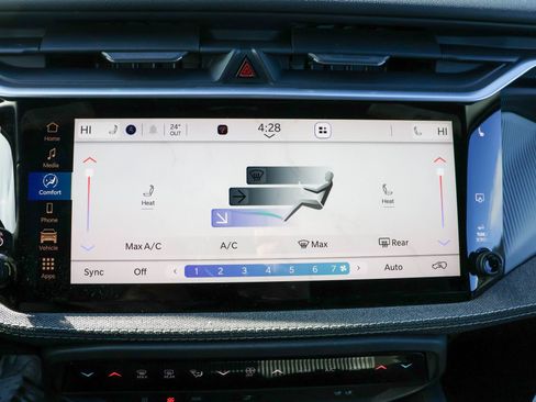 New 2026 Jeep Cherokee Laredo image 21