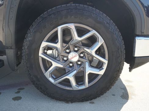 New 2025 GMC Sierra 1500 SLT w/ SLT Premium Plus Package image 5