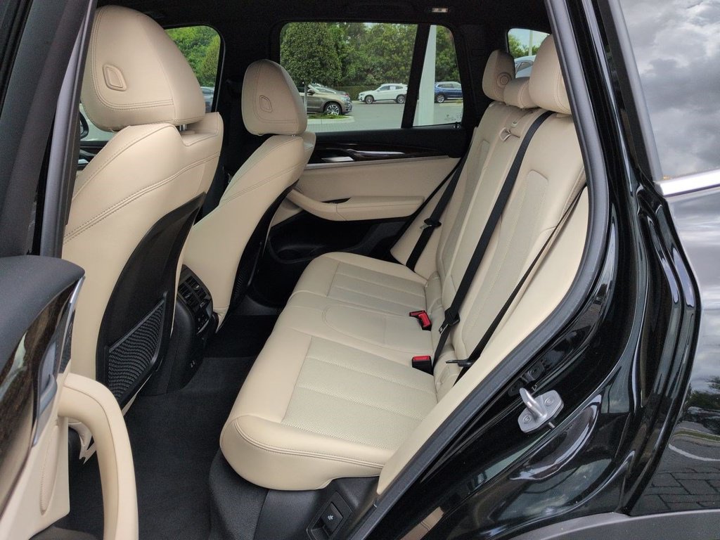 Used 2024 BMW X3 sDrive30i w/ Convenience Package RWD image 16
