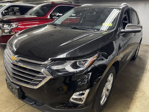 Used 2020 Chevrolet Equinox Premier AWD/4WD image 2