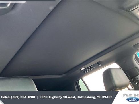 Used 2023 Chevrolet Tahoe LT w/ Luxury Package image 16