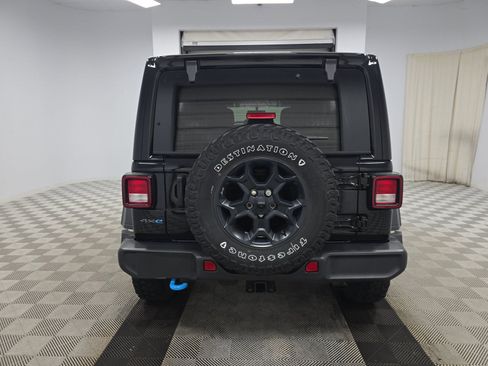 Used 2023 Jeep Wrangler Unlimited w/ Sun & Screen Package AWD/4WD image 5