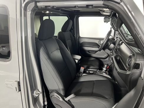 Used 2023 Jeep Wrangler Unlimited image 31