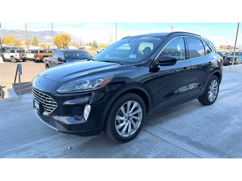 Used 2021 Ford Escape Titanium w/ Titanium Elite Package image 3