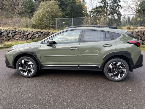 New 2026 Subaru Crosstrek 2.5i Limited w/ Crosstrek Mirror Package image 2
