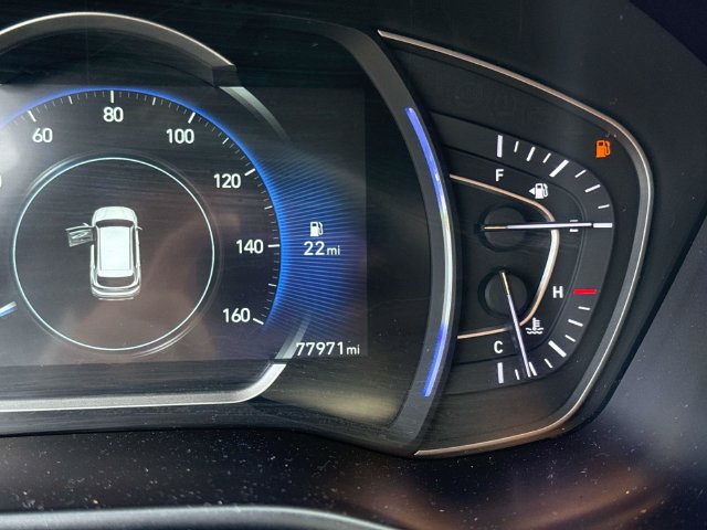 Used 2019 Hyundai Santa Fe Limited FWD image 28