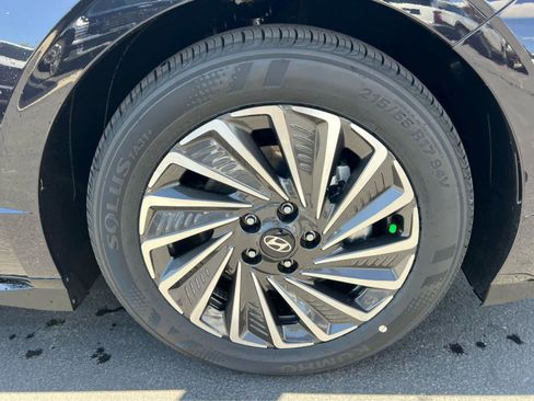 New 2026 Hyundai Sonata Limited FWD image 16
