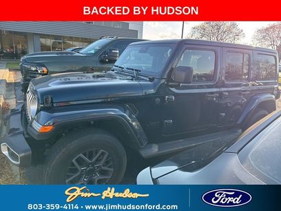 Used 2025 Jeep Wrangler Unlimited Sahara w/ Technology Group