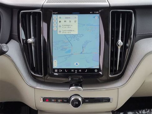 Used 2023 Volvo XC60 B5 Ultimate image 30