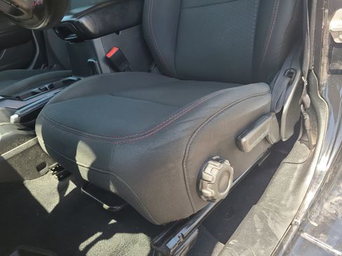 Used 2019 Jeep Wrangler Unlimited Rubicon AWD/4WD image 15