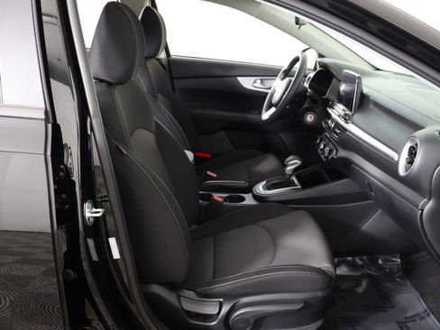 Used 2024 Kia Forte LXS w/ LXS Technology Package FWD image 28