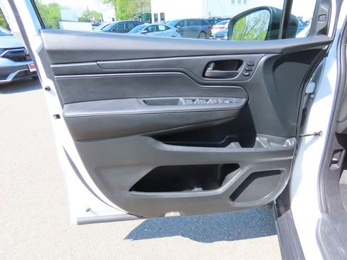 Certified 2023 Honda Odyssey EX-L image 16