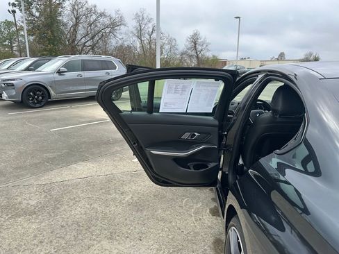 Certified 2023 BMW 330i Sedan w/ Premium Package image 21