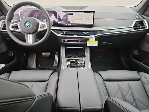 Used 2026 BMW X5 xDrive50e AWD/4WD image 15