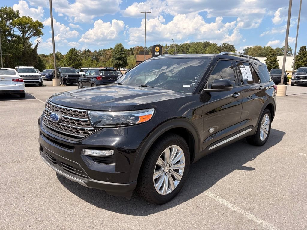 Used 2021 Ford Explorer King Ranch w/ Premium Technology Package AWD/4WD image 3