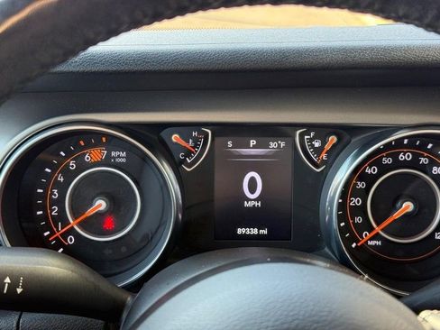 Used 2019 Jeep Wrangler Unlimited Sport S image 22