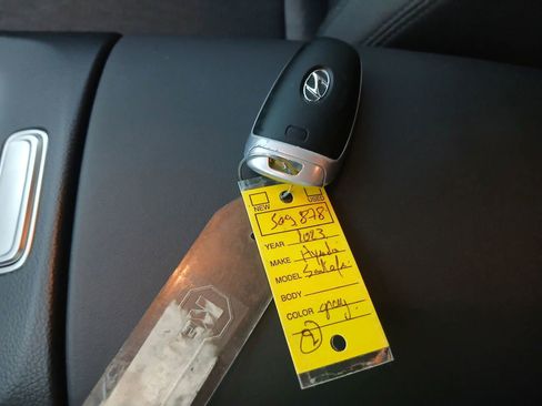 Used 2023 Hyundai Santa Fe SEL w/ Cargo Package image 8