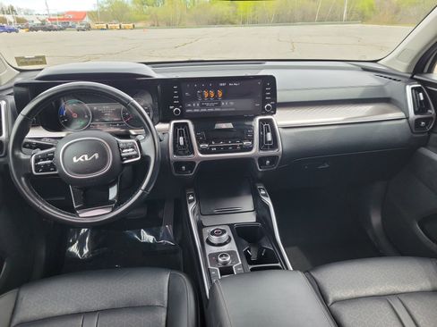 Used 2022 Kia Sorento S AWD/4WD image 19