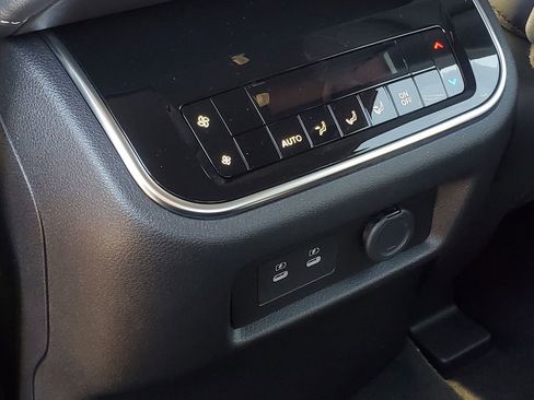 New 2026 Nissan Armada SL w/ Captain's Chari Seat Package image 32