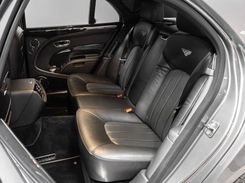 Used 2012 Bentley Mulsanne w/ Premiere Specification Pkg image 40