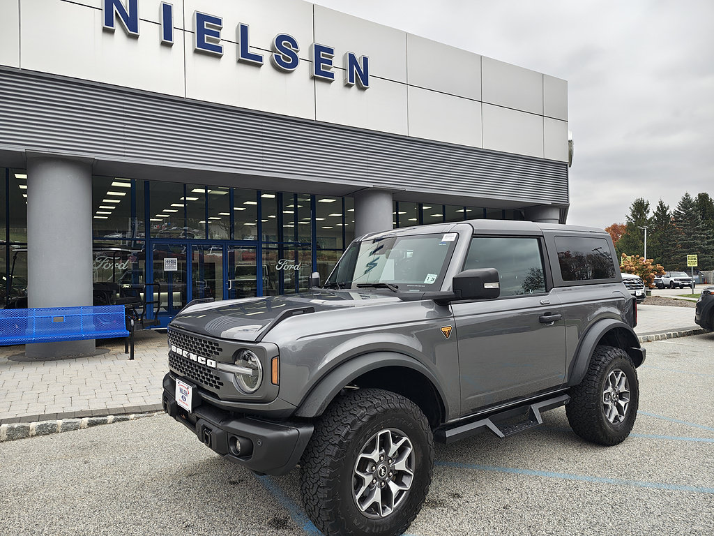 Used 2023 Ford Bronco Badlands AWD/4WD image 2