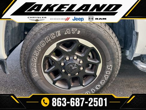 Used 2025 RAM 2500 Laramie AWD/4WD image 8